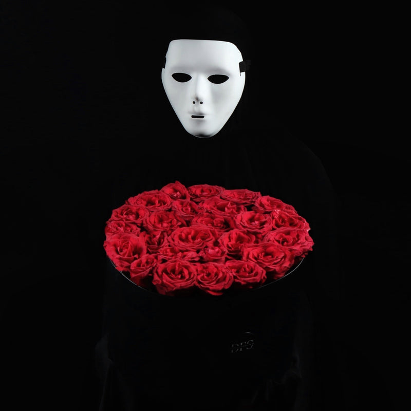Red Roses Box Black - Valentine's Special