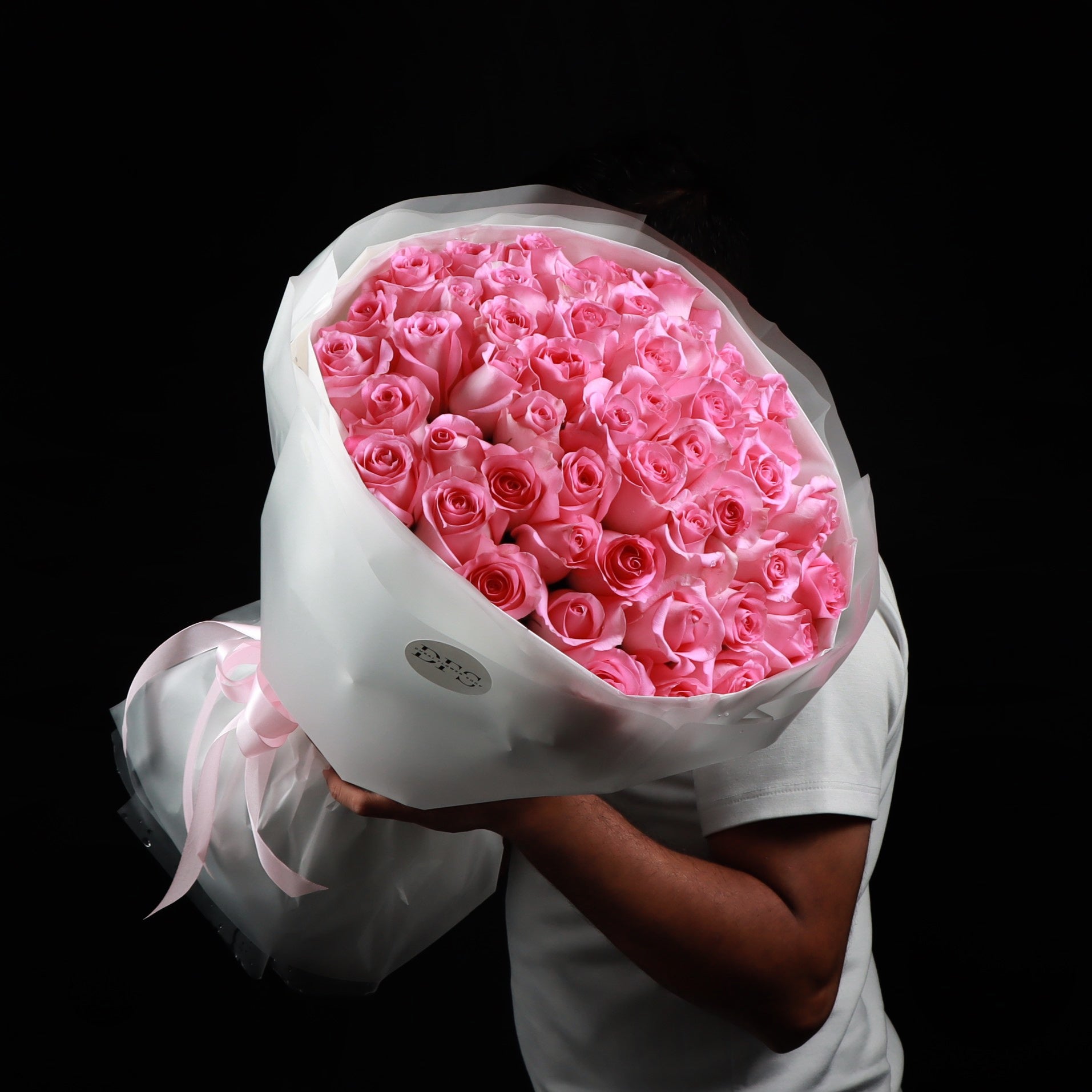 50 Pink Revival Roses Bouquet Main image