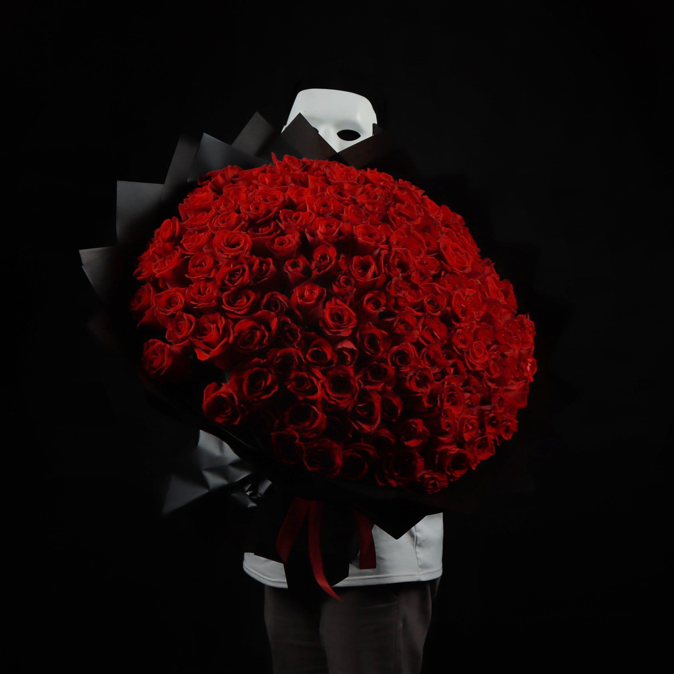 150 Red Roses Bouquet Classic Main image