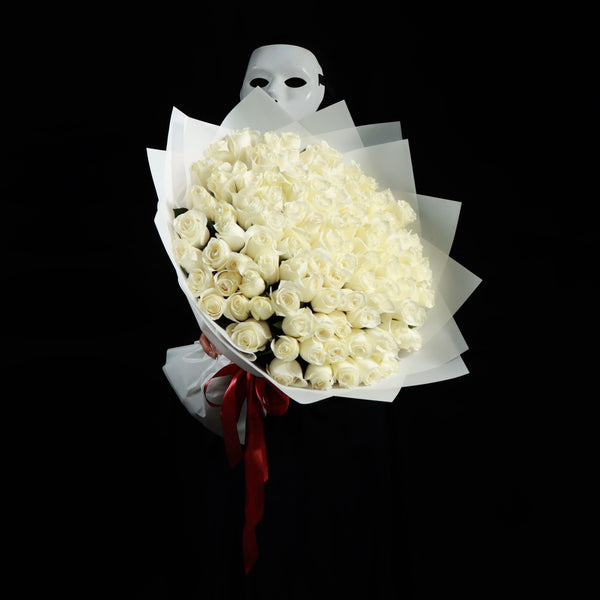 100 White Roses Bouquet