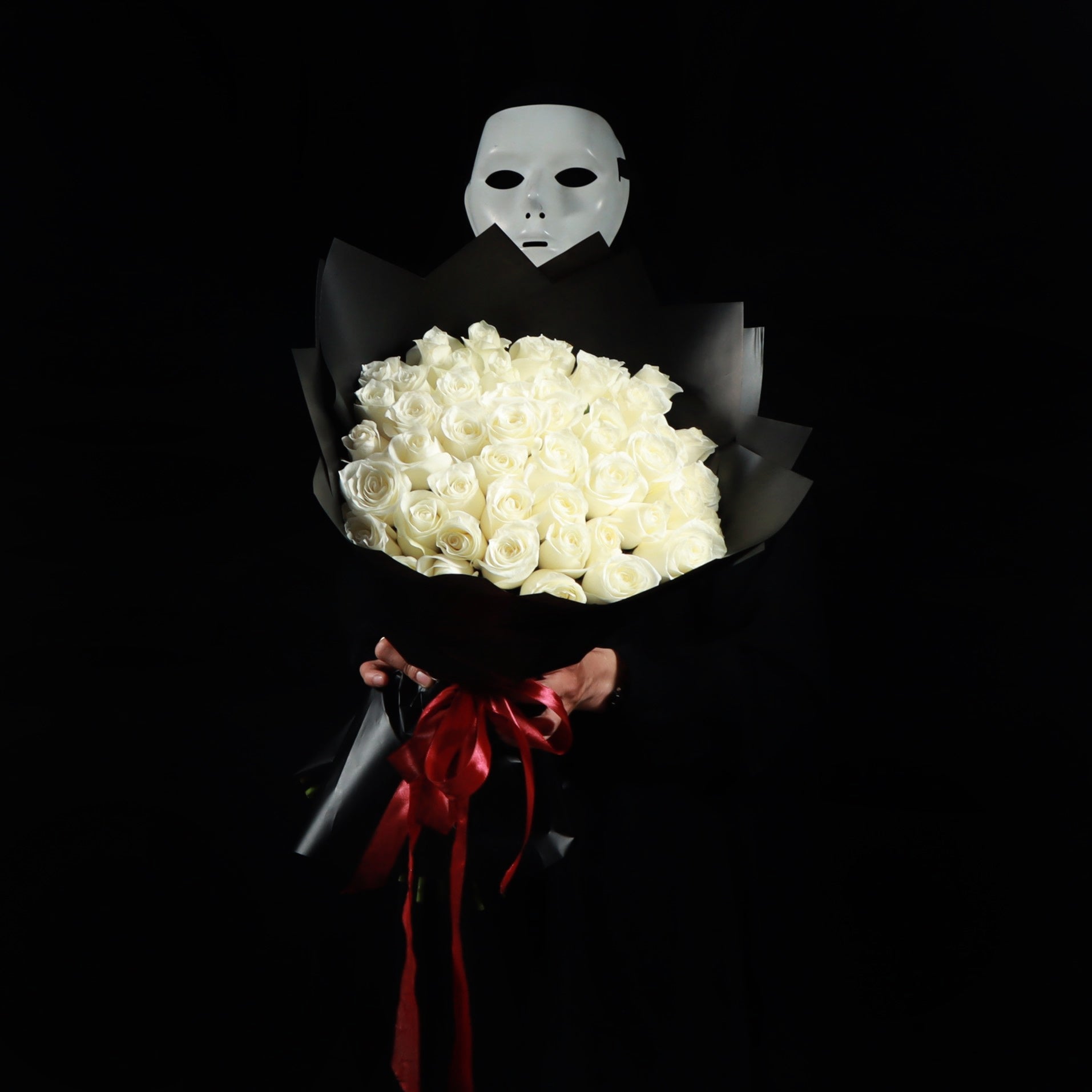 50 White Roses Bouquet in Black Wrapping Main image