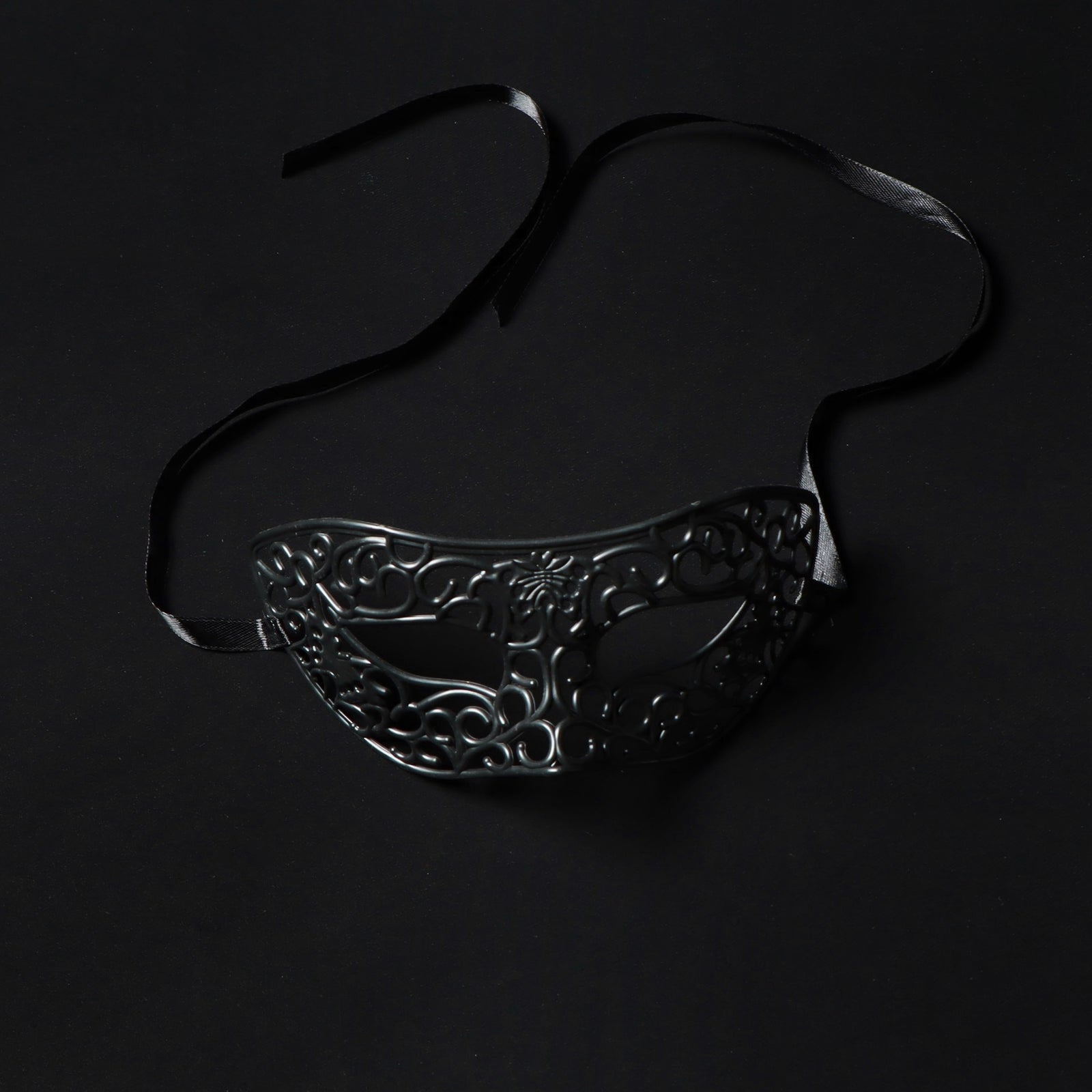 Mask Alina