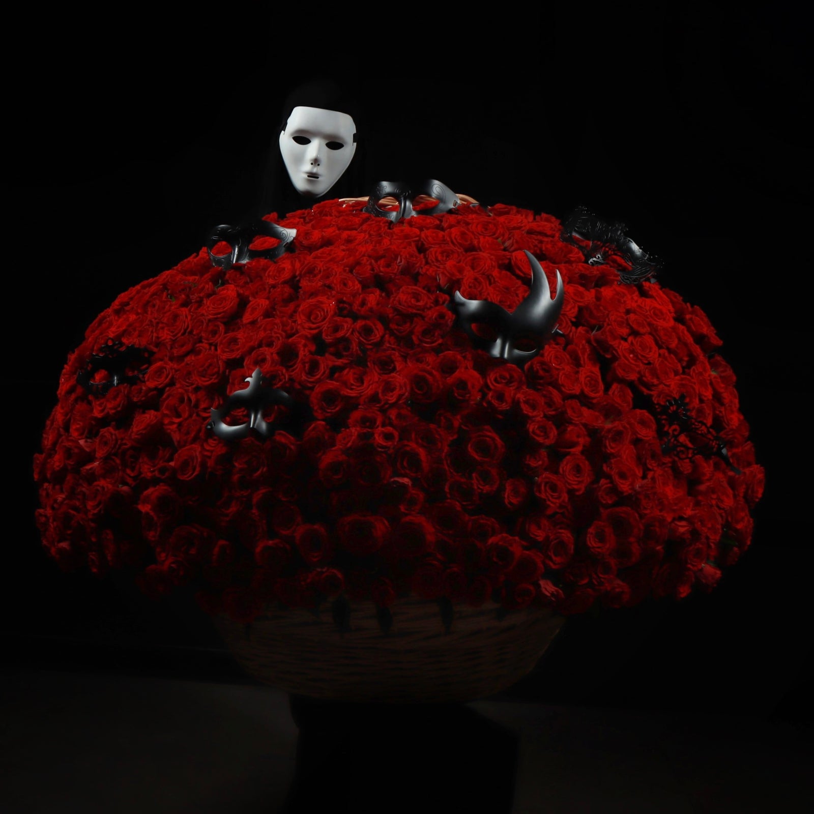 1000 Red Roses Mystery Masks Basket