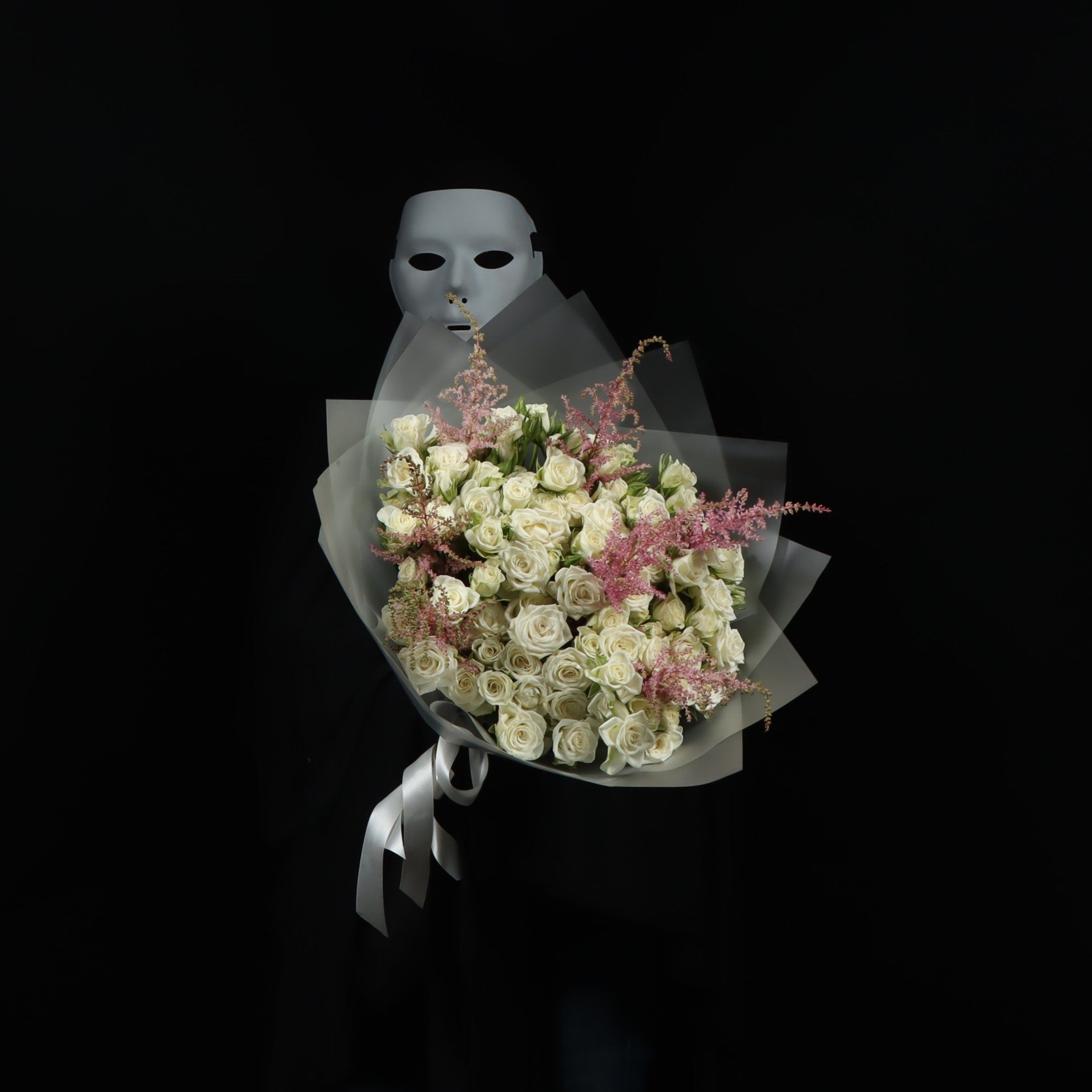 White Spray Roses Bouquet Main image