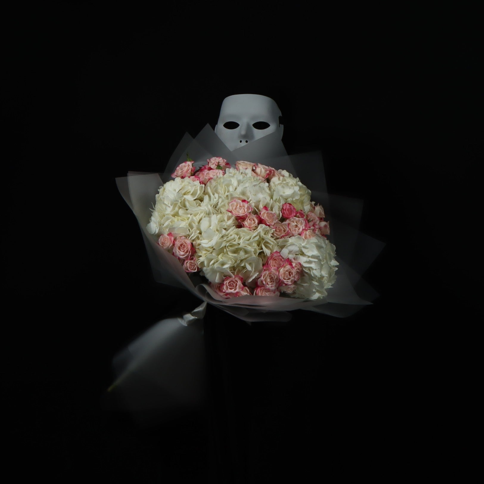 White Hydrangea Mix Bouquet Main image