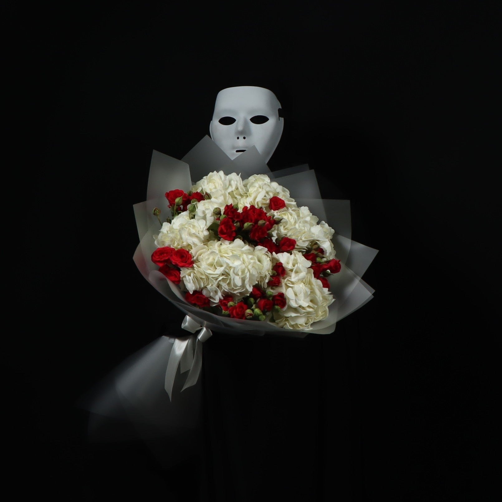 White Hydrangea Mix Bouquet Main image