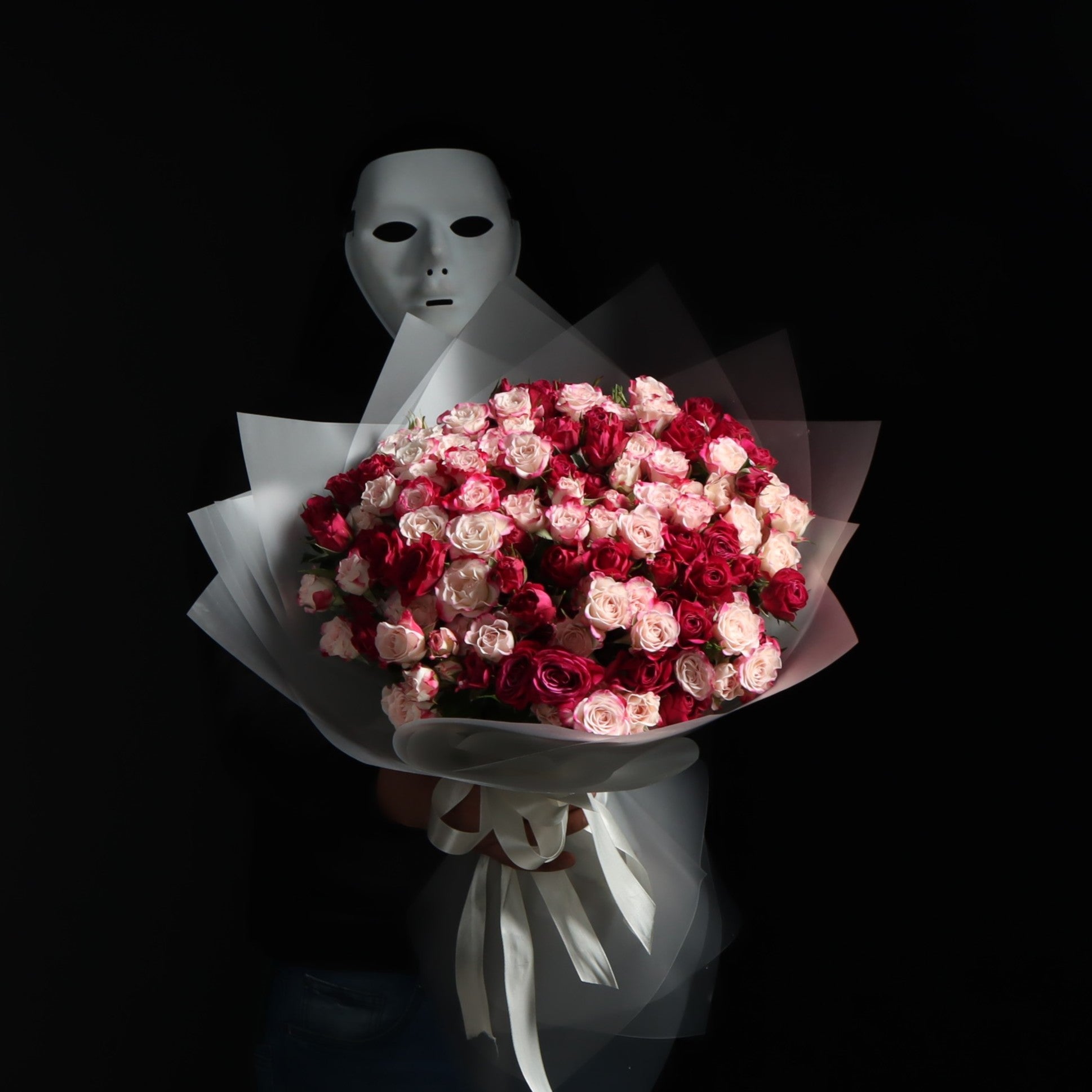 Fuchsia & Light Pink Spray Roses Bouquet Main image
