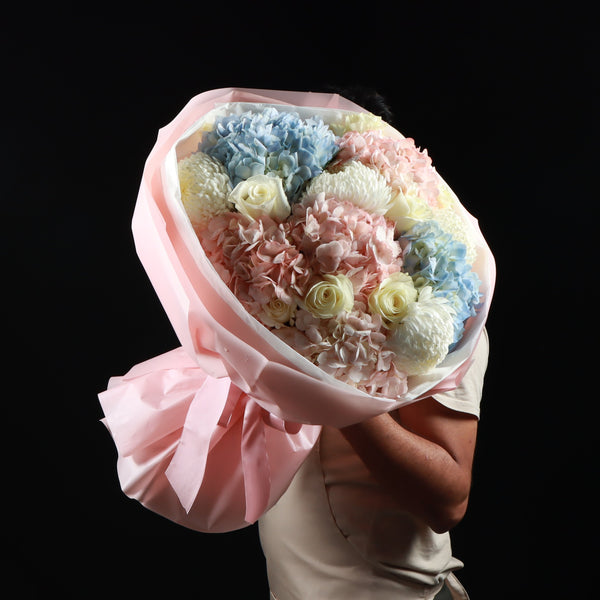 Mix Hydrangea & Roses bouquet