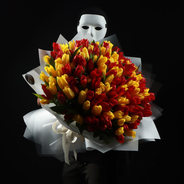 101 Mixed Tulips Bouquet