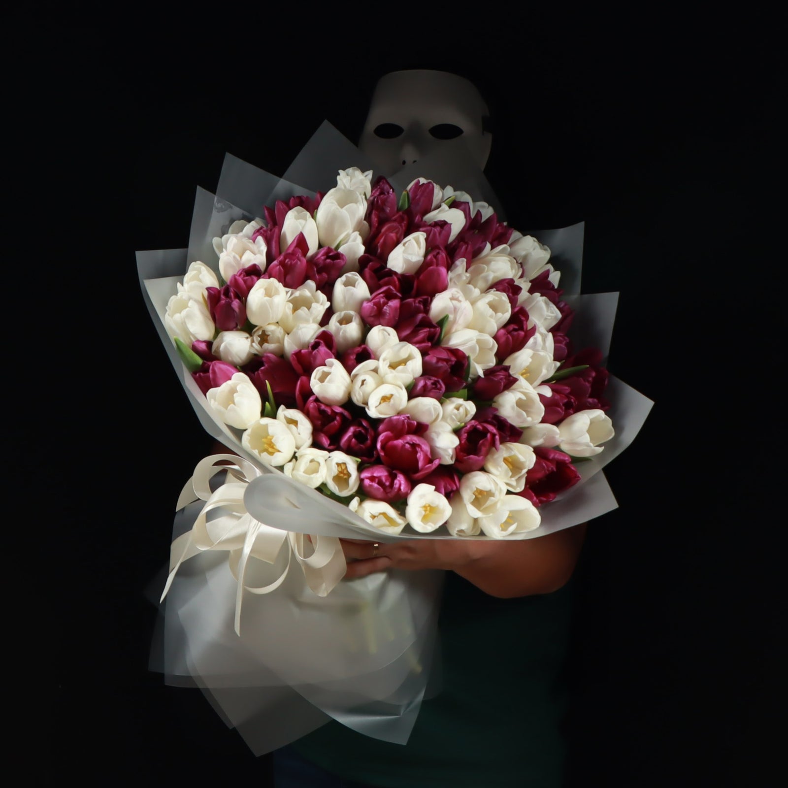 101 Mixed Tulips Bouquet
